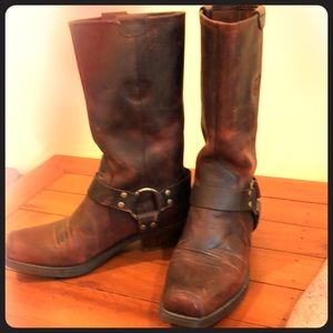 ariat harness boots